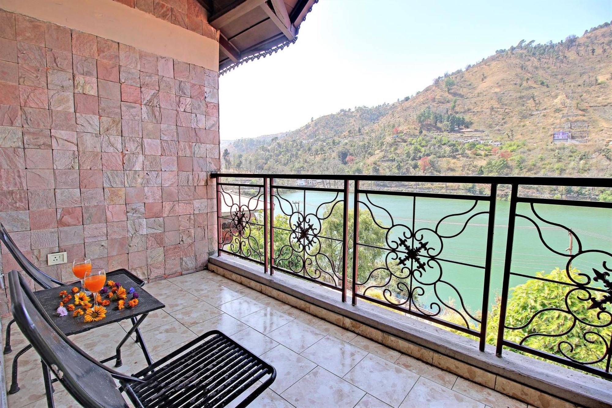 Neelesh Inn- A Luxury Lake View Hotel- 20 Kms From Nainital Bhimtal Room photo